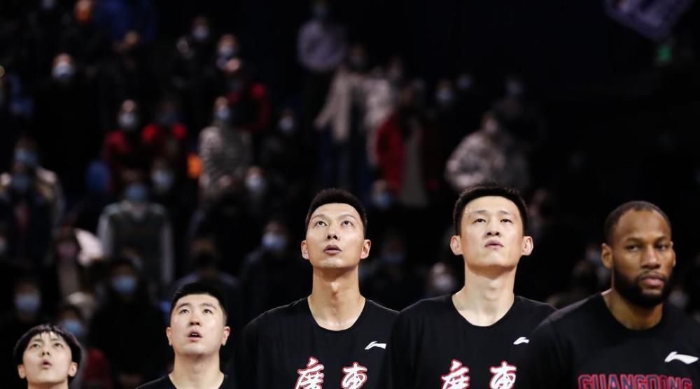 一个年轻的寡妇